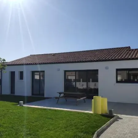 Maison Neuve Spacieuse - 6 Pers - Proche St Gilles *